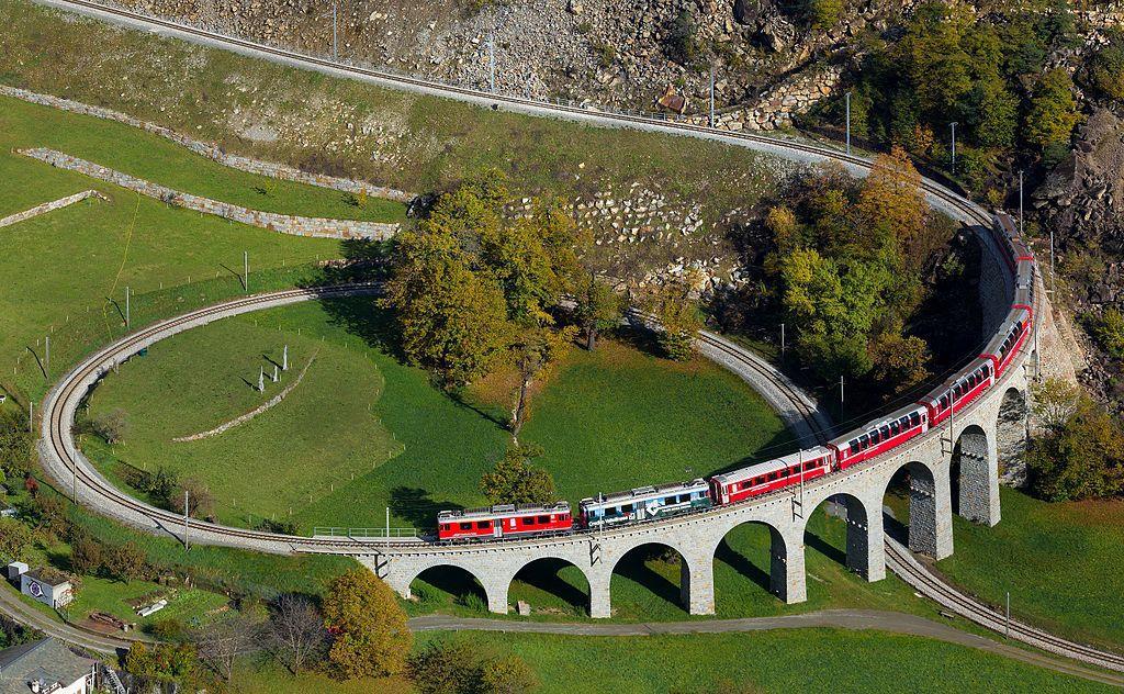 Bernina Express Tour Chur Bernina Express Lugano / St. Moritz Bernina Express Lugano David Gubler Tour programme 3 days / 2 nights 1st day: Arrival in Chur or St.
