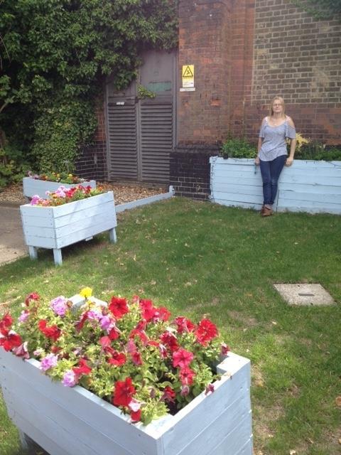 (photographs courtesy of CHS) Figure 70 Louise Chilvers in community garden between railway track and Travis Perkins border (Caro Wilson, July 2015) Community Project 2015 In January 2015, with