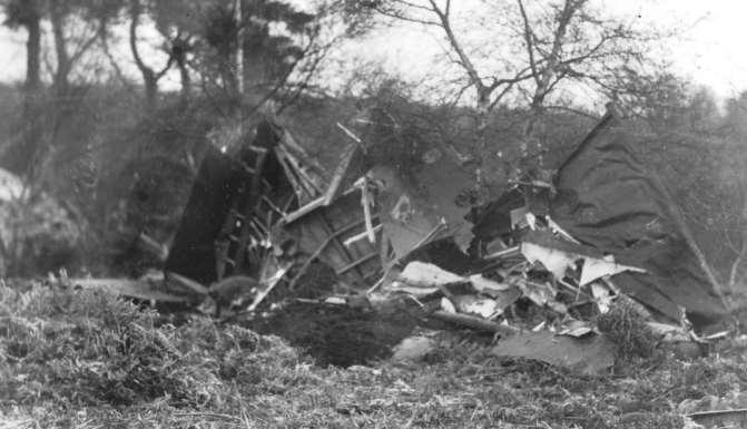 Glider Guiders on Glider Riders: Thirty-three troopers were killed when Horsa Glider #L-J132 crashed while on an airborne training mission just west of Station 486 at 1545 on 12 December.