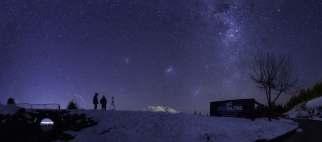 ALSO EXPERIENCE THE CLEAR, UNPOLLUTED SKIES OF QUEENSTOWN AS THE PERFECT SETTING FOR A UNIQUE SKYLINE STARGAZING ENCOUNTER.