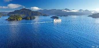 VISIT MILFORD SOUND. LAND IN MILFORD SOUND TERMINAL AND BOARD YOUR MILFORD SOUND CRUISE.