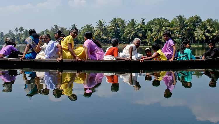 Commuting in Kerala From the shore temples at Mahabalipuram to the Chinese fishing nets at Cochin, travel through the southern states of Tamil Nadu, Karnataka and Kerala.