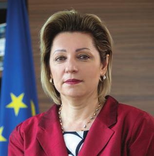 Introduction: EU changing lives in Kosovo Nataliya Apostolova, Head of the EU Office in Kosovo/EU Special Representative The EU s support to Kosovo is changing people s lives.
