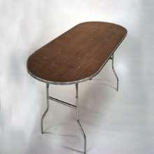 95 4 banquet seats 4-6 30 wide plywood top, folding legs $ 10.