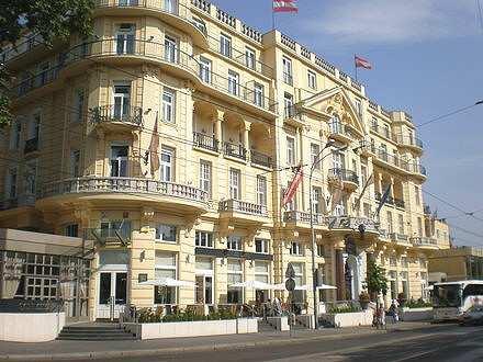 HOTEL ACCOMMODATION **) Pictures Copyright Austria Trend Hotels September is the main season in Vienna and (excepted May) the most beautiful month in this area.