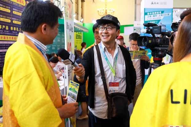 Interview Providing exhibitors promoting platform by using Wechat, Weibo and Linkedin.