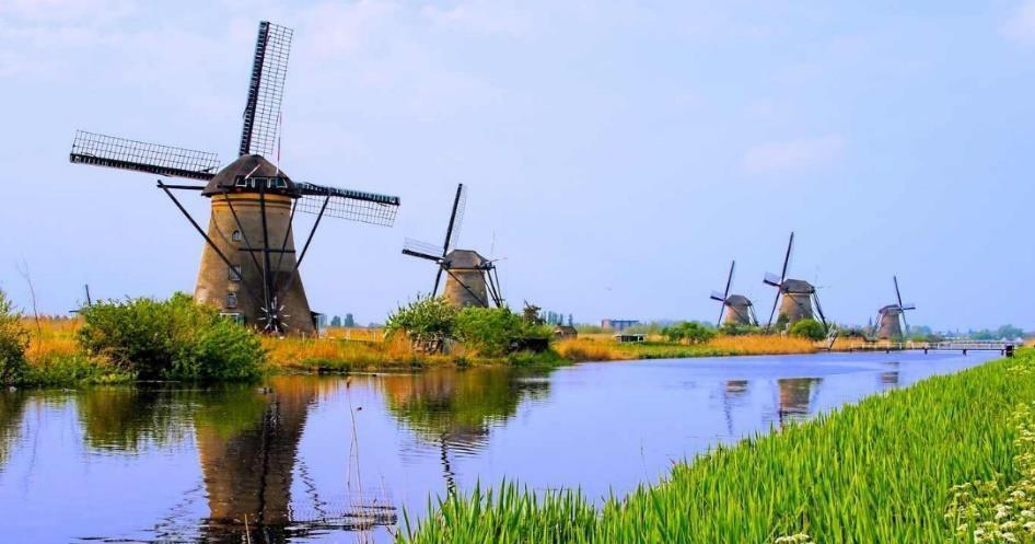 Since the 17 th century, this Area has been reclaimed from the sea, in ancient times by pumping it dry with windmills.