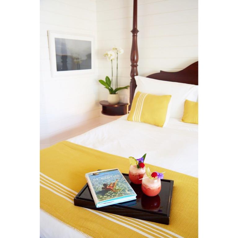 Nightly rates in Euros Sweet Rates Our rates include: Continental breakfast, arrival & departure transfers, beach chairs & umbrella and free wifi access.