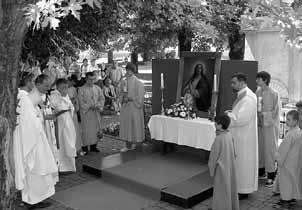 VIJESTI ŽUPA OGULINSKOG DEKANATA Tijelovo Svetkovina Tijelova, uz sudjelovanje brojnih vjernika obje ogulinske župe, svečano je u Ogulinu proslavljena misnim slavljem i procesijom.
