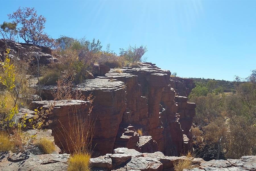 If you re heading from Mt Isa to Alice Springs on a road trip, you can maximise your trip to see the most that Australia has to oﬀer by taking the scenic route down the Plenty highway.