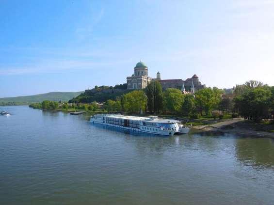 Germany - Austria - Hungary - Slovakia - Cycle Cruise along the Danube Bike and Barge Tour 2019 Individual Self-guided 8 days / 7 nights The MS Primadonna is the second largest cruise ship on the