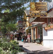Retail 1. Retail Prospects Kimberley s thriving four season tourist trade and increasing population are currently under-serviced by the retail sector.