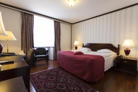 The hotel has 220 rooms and is situated in the centre of Aalborg close to the beat of the city.