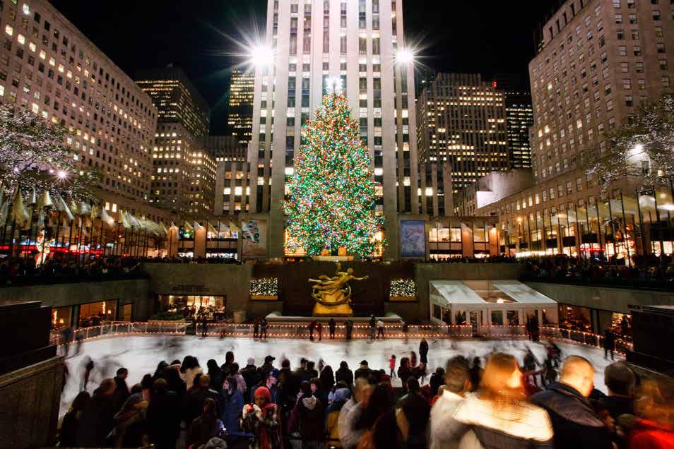 Christmas tree at Rockefeller Center rockefellercenterchristmastree_willsteacy The iconic Christmas event in NYC is definitely the lighting of the Christmas tree at Rockefeller Center, with a grand