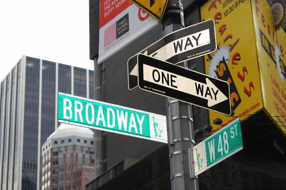 Musicals on Broadway Foto di kekko72 da Flickr CC http://bit.ly/1kpntzf You cannot visit New York without seeing one of the many musicals on Broadway.