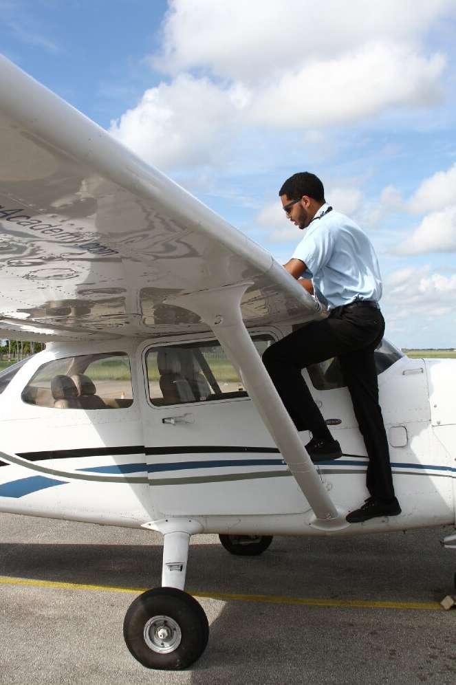 How long does it take to complete Commercial Pilot License - CPL(A) training?