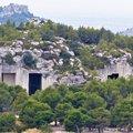View of Sarragan quarry (C) Opened a century and a half ago, Sarragan's quarry is today the last operating site in the Alpilles massif gallery and the only underground mining quarry in the region.
