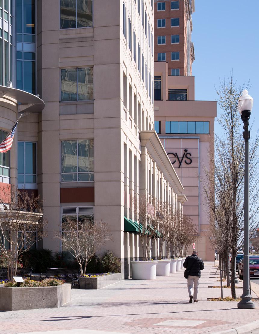 BALLSTON POINT is an awardwinning office tower set on one of the most prominent sites in the Rosslyn-Ballston corridor of Northern Virginia.