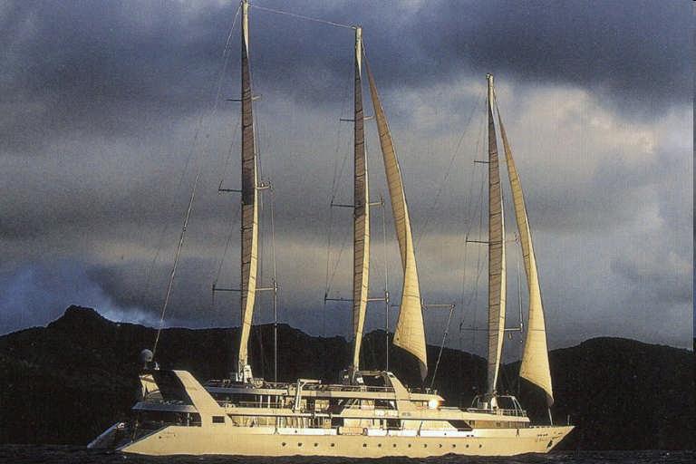 LE PONANT Length Overall: 88m Draft : 4m Beam : 12m Sail Area: 1500 m² Speed under sail : 14 Knots