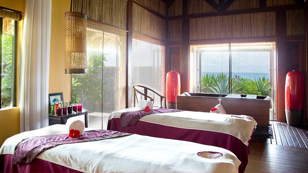 Make your stay extra special CINQ MONDES at Club Med Spa packages* THE BEST TREATMENTS AND MASSAGE TECHNIQUES FROM AROUND THE WORLD.