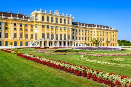 DAY EIGHT: Wednesday, June 12, 2019 VIENNA (B,D) Performance Load the coach and depart for a guided visit of the Schönbrunn Palace.