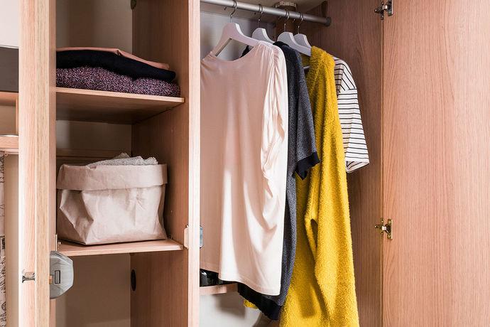 clothes rail, the linen cupboard