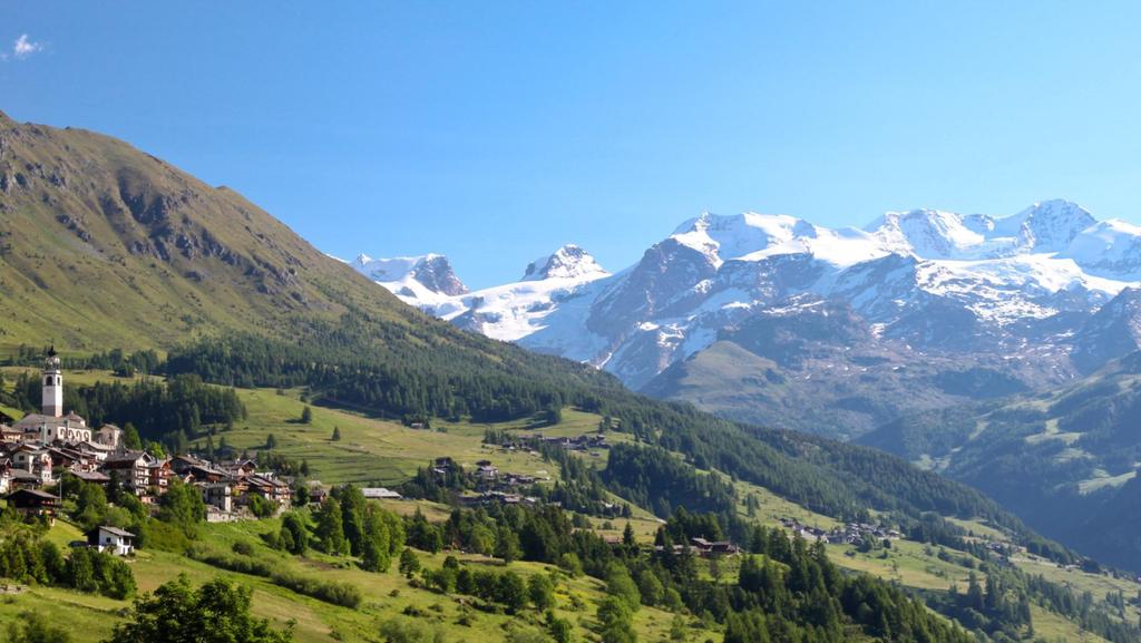 Valle d Aosta Convention Bureau E-mail: convention@regione.vda.it Phone +39.0165.527616 www.aostavalleyconvention.