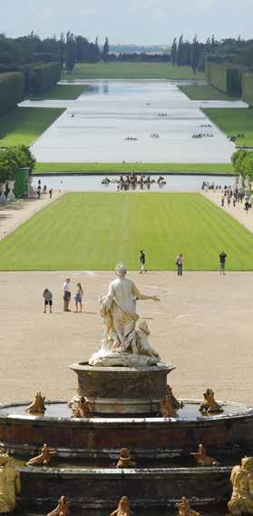 LOCATION VERSAILLES LIVES AND BREATHES SERENITY With its extraordinary and rich history, the city offers an extremely dense and varied assortment of cultural and tourist attractions.
