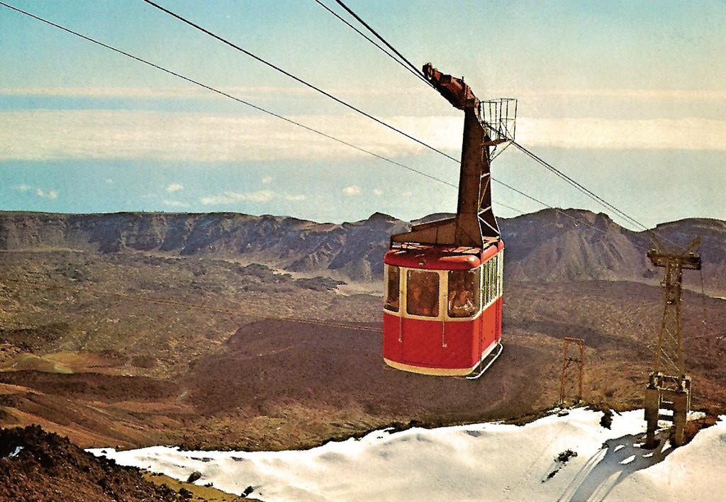 Because this area of the national park is not connected to the general power grid, the Teide Cable Car produces its own electricity from a power station equipped with two 500 KVA motors.
