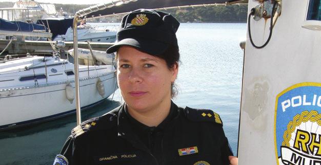 Žene na elnice Gra ani mi se lakše obra aju jer sam žena Jasenka Hoge, pomoćnica načelnice PP Čabar za granicu, u policiji radi već 14 godina.