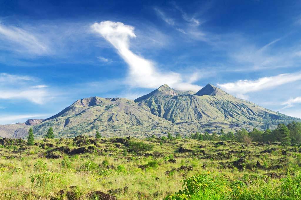 Wed 12 Jul Starting the day with a very early at Midnight. We will head to our trekking starting point of the Mount Batur Base camp. Then we trek up to the peak of Mount Batur (1717m).