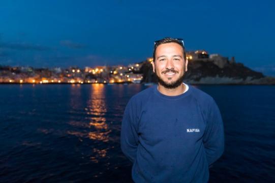He s an expert of the Amalfi Coast and is always glad to introduce his guests to the secrets of this amazing land. Salvatore holds also a PADI qualification. He speaks basic English.