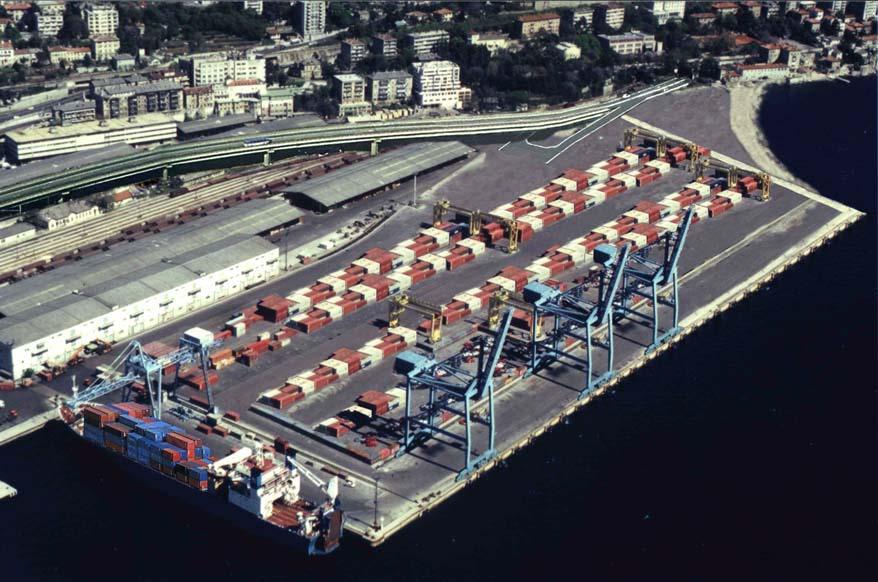 Brajdica container terminal With a traffic which has been increased from 10.000 TEU in year 2000, the existing Brajdica Container Terminal reached its almost maximum capacity of 170.