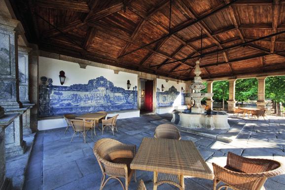 Originally a hunting lodge, the Pousada has maintained many of the building s original features including wooden beams within the bar and restaurant and a stone