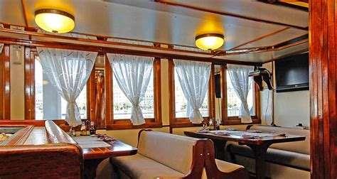 Below deck there are 6 double cabins with bunk beds and 4 three bed cabins with French beds and a third bed above.