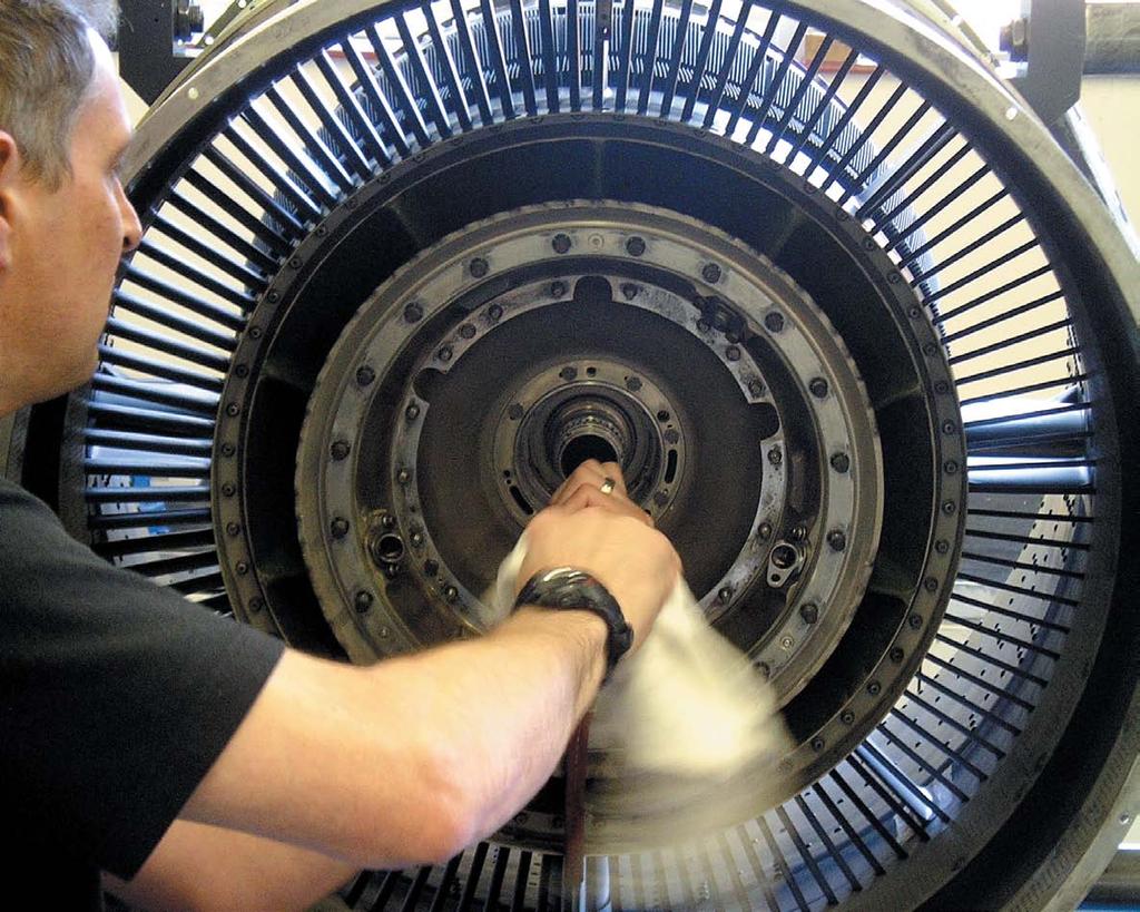 THE ENGINE SHOP Based near Farnborough Airport, Hampshire, Harrods Aviation s dedicated engine shop performs all levels of on- and off-wing engine work from vibration surveys and borescope