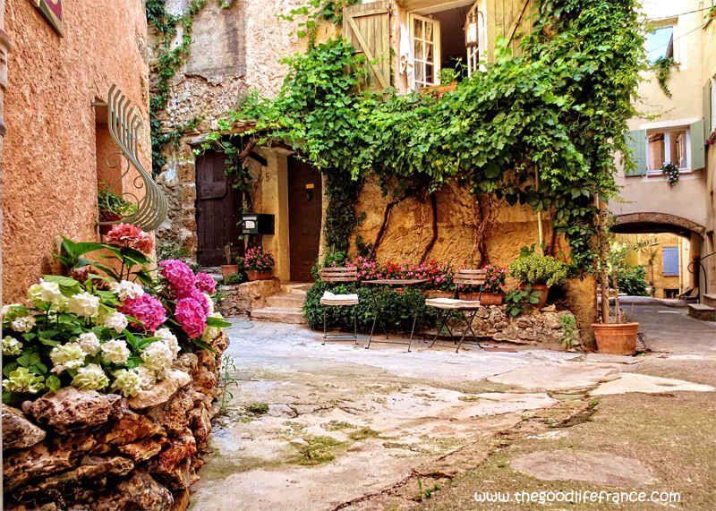 charming village of Tourettes sur Loup with a tasting of confectionary at Confiserie Florian Continue to Grasse Lunch on your own Continue on to the lovely village of Callian, and its small waterfall