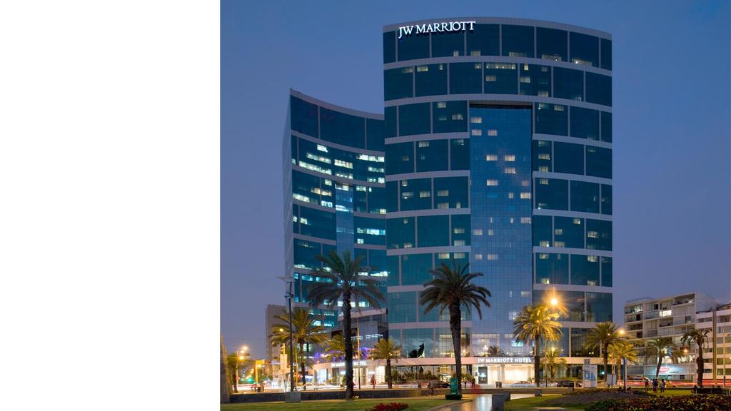 JW Marriott Lima Information 22 km from the international airport (approximately 50 minutes). 300 rooms all with an ocean view.