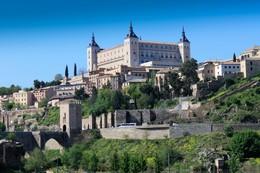 whatever religion they wanted to. During the 16 th Century it was home to the Spanish monarchy and was the capital city.