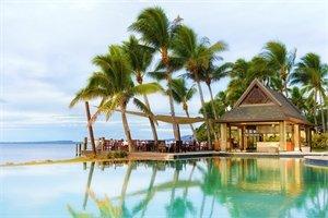 The resort is stylishly designed to reflect Fiji s rich cultural heritage and local style.