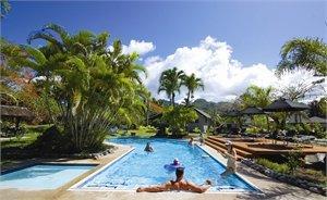 Lagoon Breeze Villas Located opposite its own stunning white sandy beach on Aroa Lagoon & Marine Reserve, Rarotonga.
