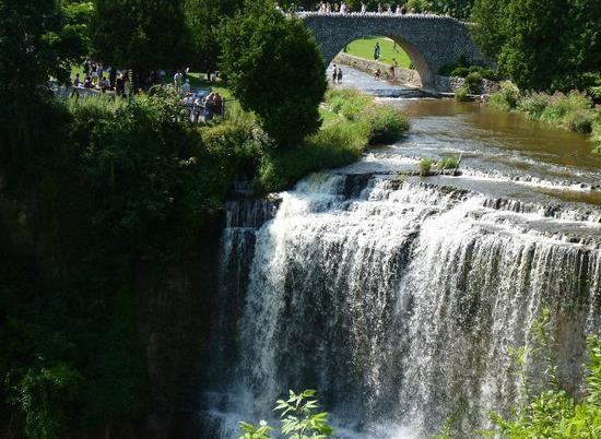Hamilton Waterfalls Popularity and
