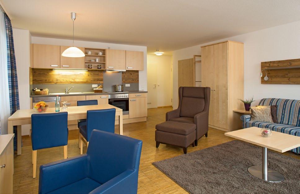 Spacious, comfortable living The junior suites of the Hotel-Appartements are sure to impress you with plenty of room, thanks to separate living and