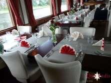 Furthermore, the ship offers a tasteful restaurant with an open salon with corner seats, a
