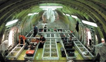 Inside of our business A new lease of life for Airbus The floor structure must carry up to 50 tonnes EFW in Dresden, Germany, is EADS centre of competence for the conversion of Airbus passenger
