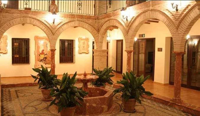 The visit to this complex of halls and "patios" (courtyards) of indescribable beauty evokes the splendour of the Arabic past of the city.