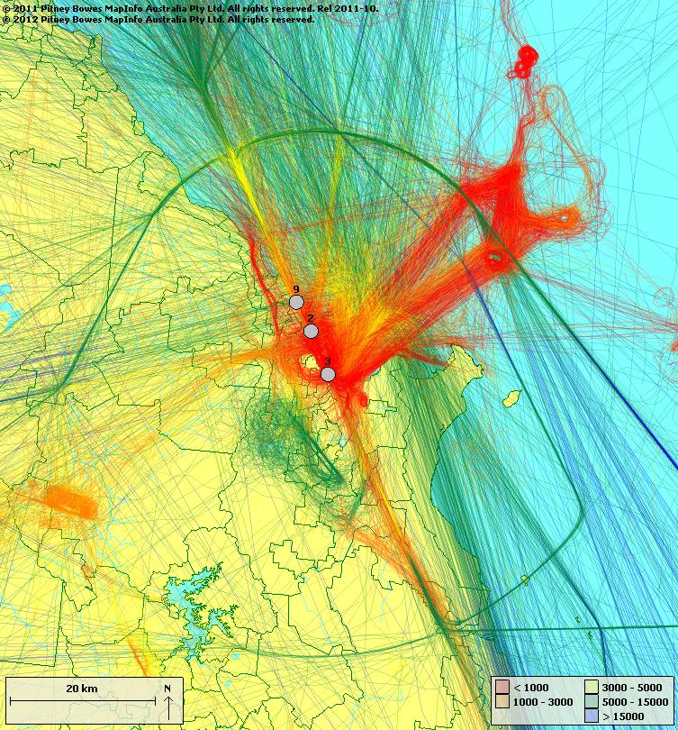 2.2 Non jet aircraft Figure 4 shows non jet tracks (arrivals and departures) at Cairns Airport in Quarter 4 of 2013. Noise monitors are shown as grey circles.