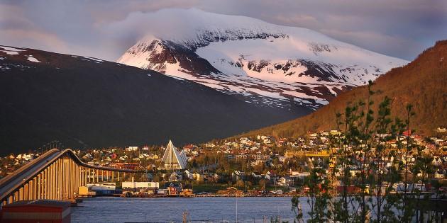 4/22/2018 Cruise to Franz Josef Land via Murmansk, Russia (Aug/Sept 2019) Hurtigruten Skarsvåg is a small village that lies along the northern coast of the island of Magerøya.