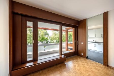 renovated Spacious apartment - Genève - Chemin Colladon Rooms : 6 Price : 4'000 CHF Surface : 122.