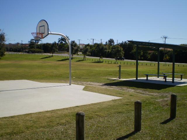 Above: The School of Arts Playing Fields in Redland Bay marking the site of the former School of Arts building Acknowledgements: Artie Rentoul